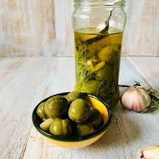 خرید انواع ترشی گوجه سبز با سرکه + قیمت